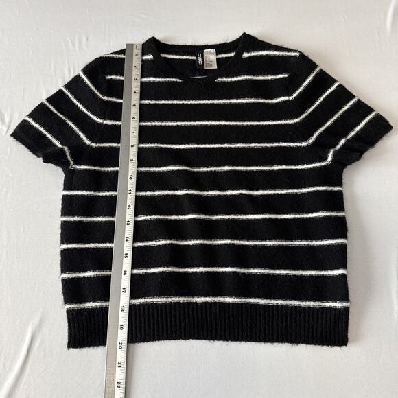 H&M Divided Women's M Whimsigoth Wool Striped Short Sleeve Knit Crop Sweater - Picture 7 of 8